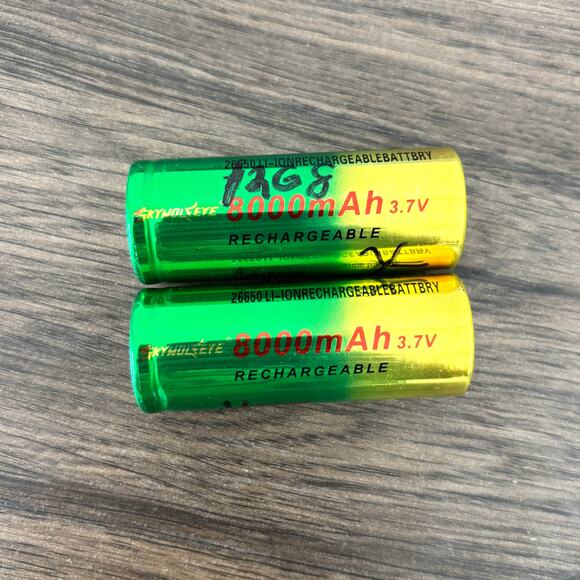 Skywolfeye 26650 Batteries Rechargeable 8000mAH 3.7V Flat Top - Pack of 2 - Picture 2 of 2